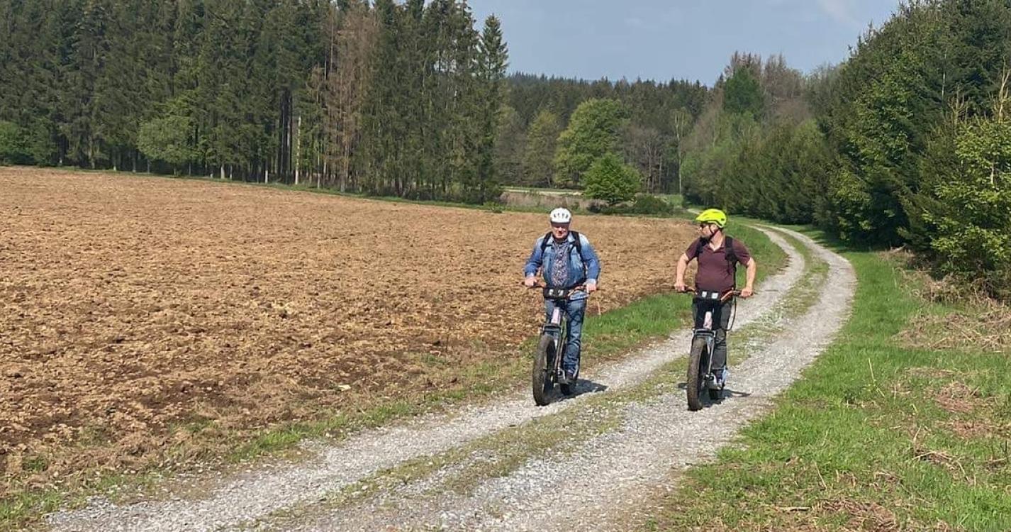 Explorer un Barrage de Castor sur un Scooter électrique! Daverdisse (à 16 km)